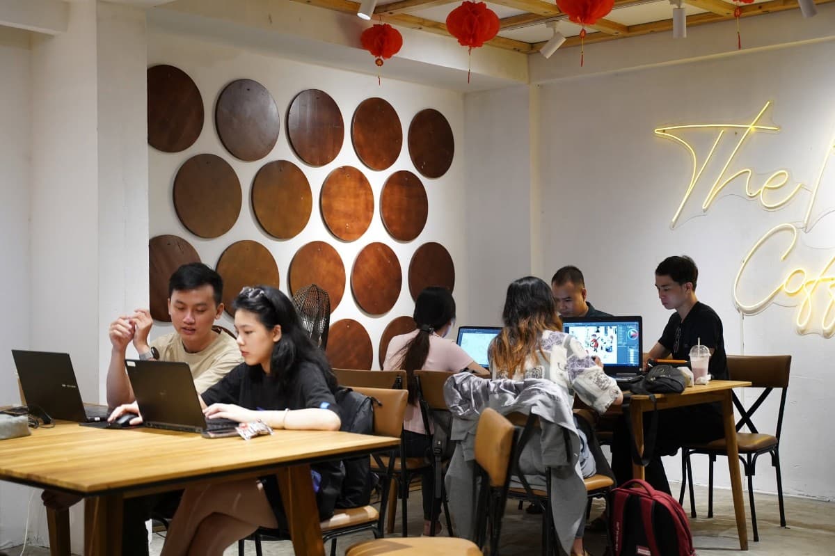 Lịch sử hình thành REF Academy